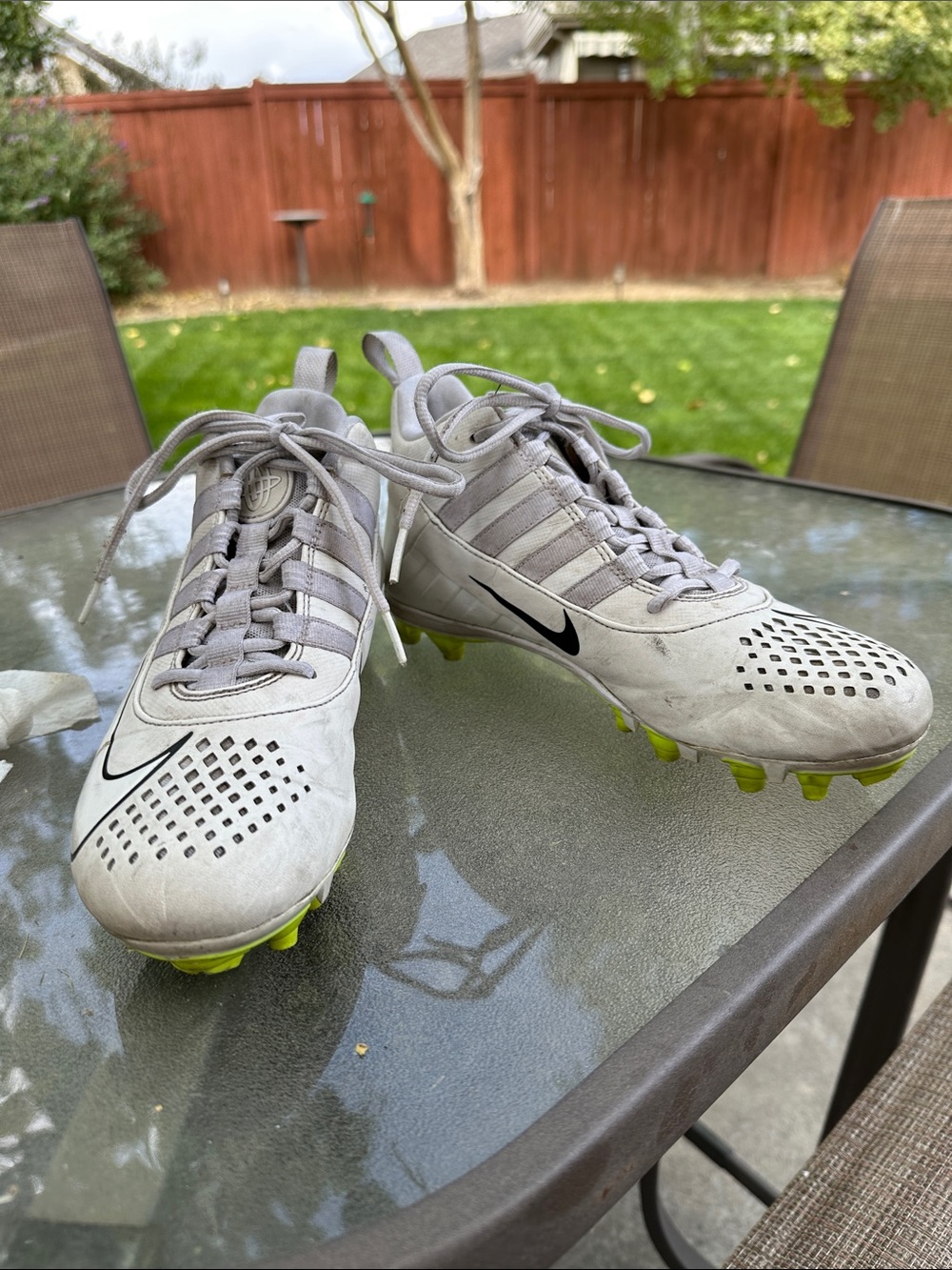 Nike Women’s Lacrosse Cleats with Neon Yellow Studs